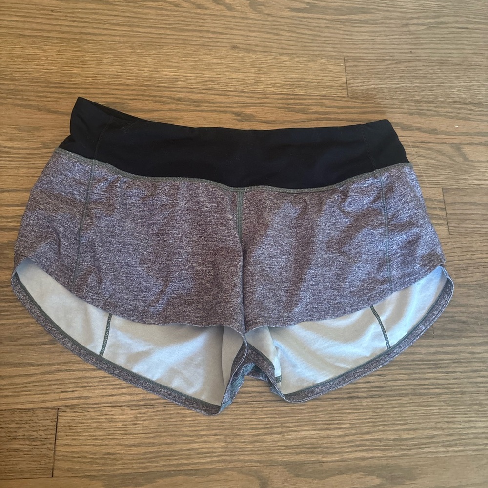 Lululemon Athletica Heathered Gray Athletic Shorts Size 4, 2.5 inch inseam